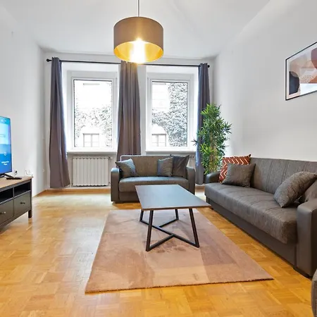 Flatista Homes - Old Town Apartamento *