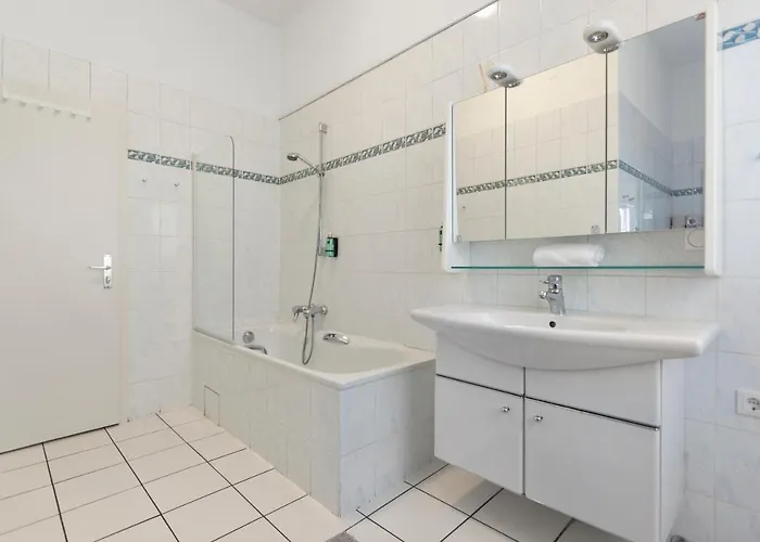 Flatista Homes - Old Town