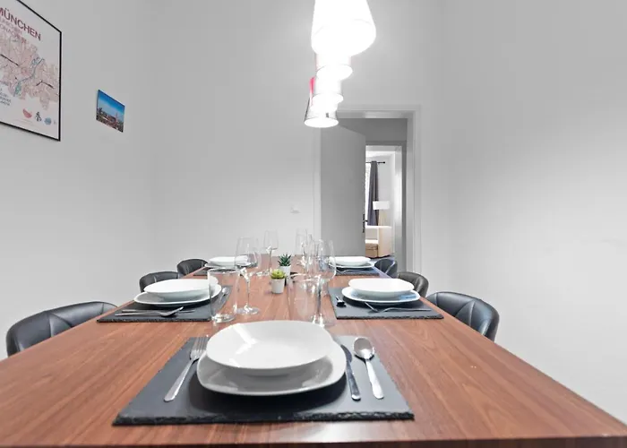 Flatista Homes - Old Town *
